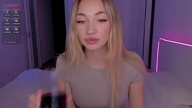 Snapshot of bailey_kat chatting on November 28, 6:32 pm bailey kat online show from November 28, 6:32 pm