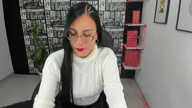 Agata-Moon online show from January 4, 4:22 pm