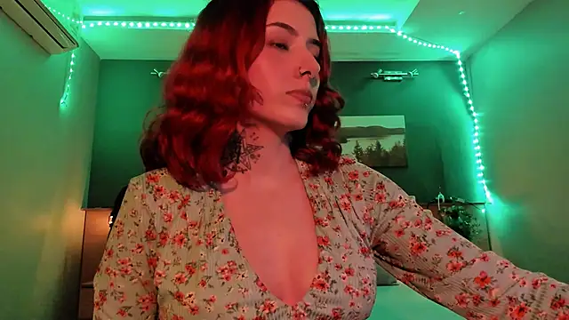 LiliJones  online show from January 8, 8:07 pm