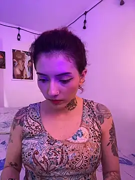 LiliJones  online show from March 17, 4:43 pm