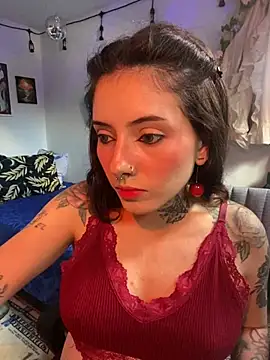 LiliJones  online show from May 4, 8:49 pm