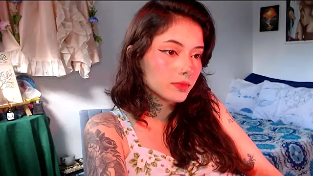 LiliJones  online show from May 10, 8:58 pm