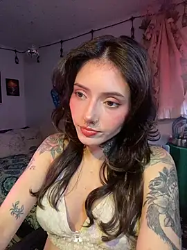 LiliJones  online show from May 19, 9:54 pm