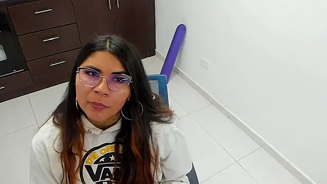 Luna Dumont online show from February 2, 11:19 am
