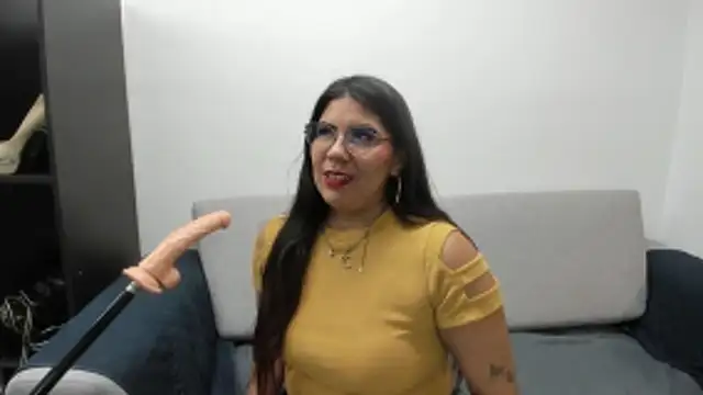 Luna Dumont online show from October 12, 11:42 am