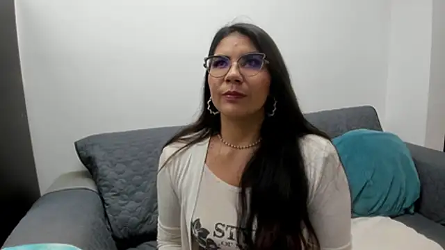 Luna Dumont online show from November 21, 11:20 am