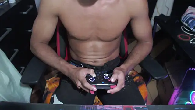 Snapshot of m16x16x chatting on February 7, 9:07 pm m16x16x online show from February 7, 9:07 pm