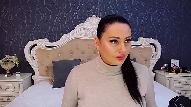 Lauren Saint online show from October 16, 11:11 am