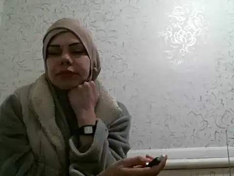 Snapshot of Julie_Silver chatting on February 25, 3:05 pm Julie Silver online show from February 25, 3:05 pm