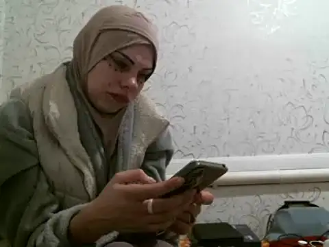 Snapshot of Julie_Silver chatting on February 25, 6:09 pm Julie Silver online show from February 25, 6:09 pm