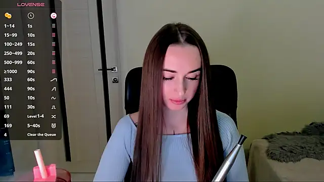 Kimmberr online show from October 16, 3:18 am