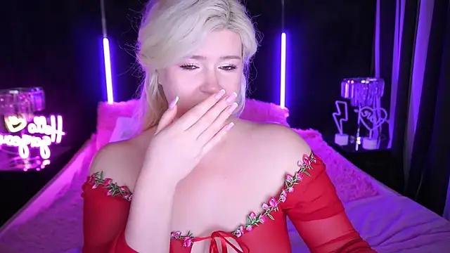 CocoSecretss online show from October 23, 6:45 am