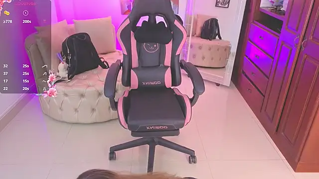 NATAASHA    online show from September 29, 3:44 am