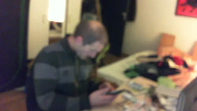 Snapshot of halebob@xh chatting on December 31, 5:44 am halebobxh online show from December 31, 5:44 am