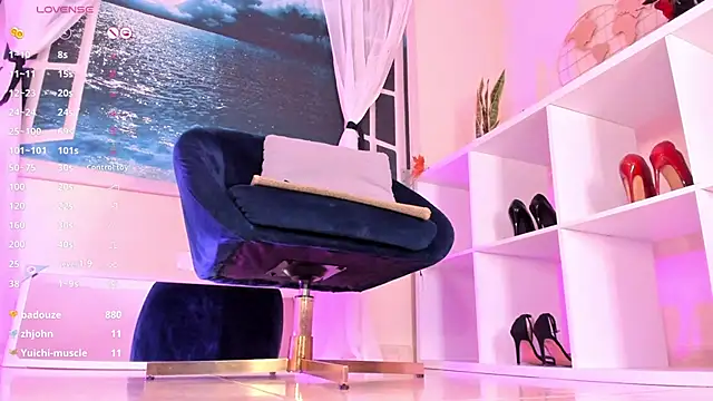 Itzeldreams online show from February 7, 4:56 pm