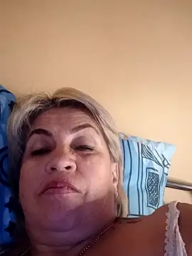 Snapshot of DirtyBIianca chatting on December 25, 5:37 pm DirtyBIianca online show from December 25, 5:37 pm