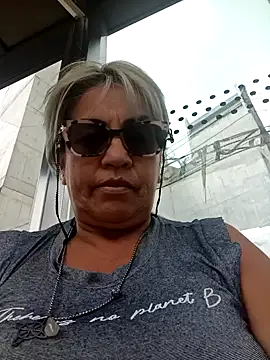 Snapshot of DirtyBIianca chatting on February 22, 6:41 pm DirtyBIianca online show from February 22, 6:41 pm