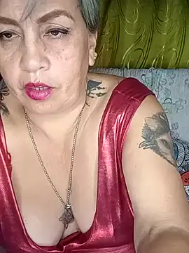 Snapshot of DirtyBIianca chatting on March 9, 9:25 pm DirtyBIianca online show from March 9, 9:25 pm