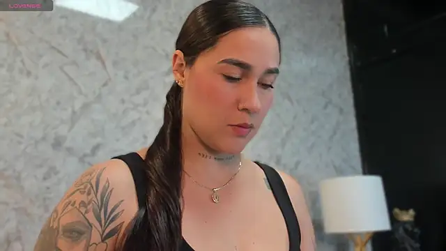 kayleeScott online show from April 1, 12:06 pm