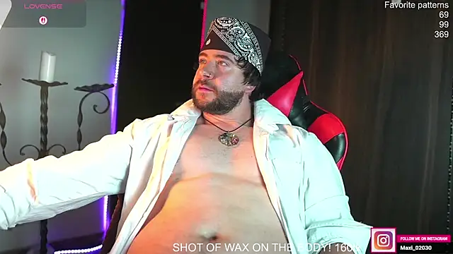 just maxii online show from May 9, 10:04 pm