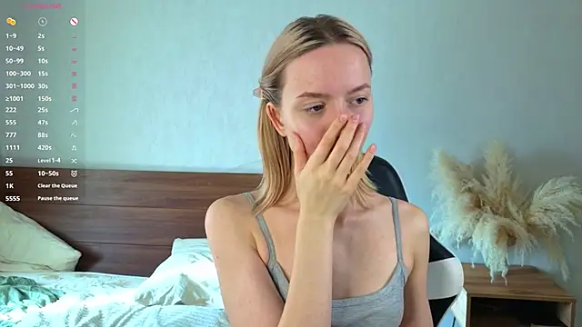 IdaValenti online show from October 11, 4:44 am