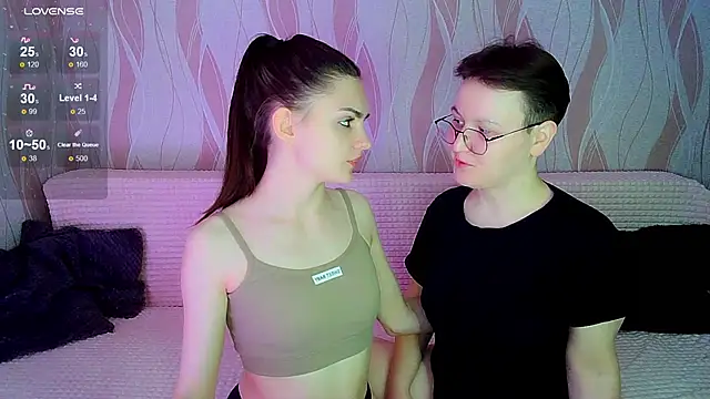  crazy baby  online show from October 16, 9:05 pm