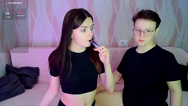  crazy baby  online show from October 28, 7:05 pm