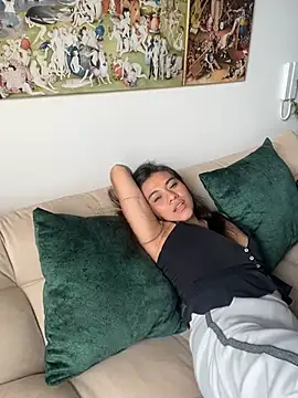 Snapshot of Nina-Eros1 chatting on March 1, 8:42 pm Nina-Eros1 online show from March 1, 8:42 pm