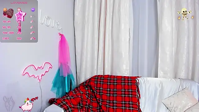 jessica tiny online show from November 10, 1:04 am