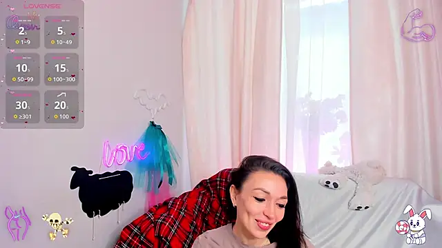 jessica tiny online show from May 9, 2:28 am