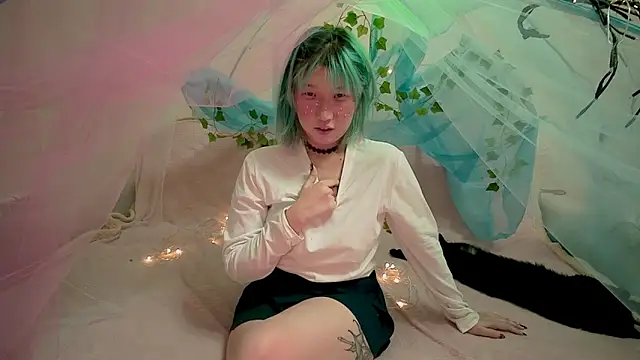 Snapshot of Akemilun chatting on October 26, 6:47 pm Akemilun online show from October 26, 6:47 pm