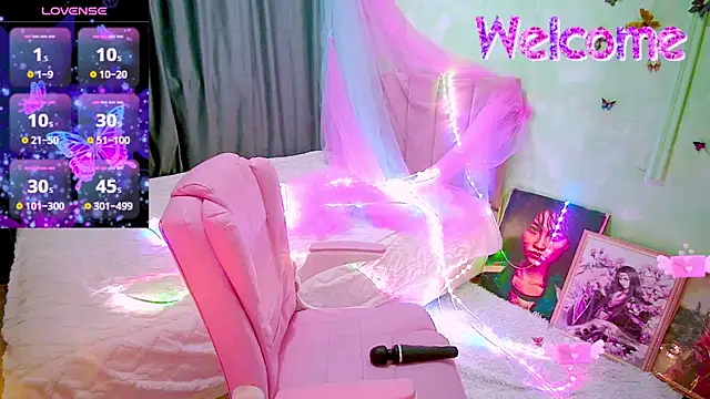 Akemilun online show from March 8, 6:01 pm