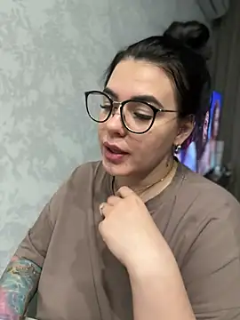 HugeBoobs- online show from February 27, 6:09 pm