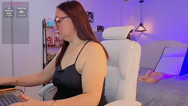 Snapshot of lady_nylon_ chatting on February 26, 11:42 am lady nylon online show from February 26, 11:42 am