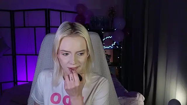 ImBonBon online show from May 20, 1:34 am