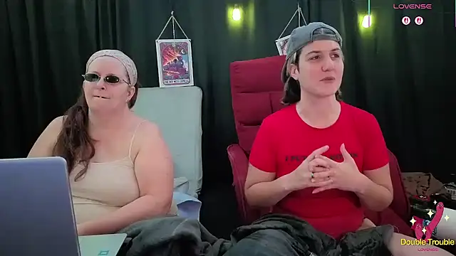 Snapshot of Sexy_Mama-69 chatting on December 14, 4:23 pm Sexy Mama-69 online show from December 14, 4:23 pm