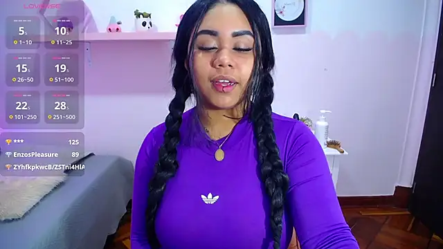 Nahom1  online show from December 31, 10:26 am
