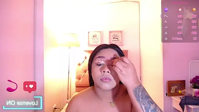 Snapshot of Nahom1_ chatting on October 23, 10:41 pm Nahom1  online show from October 23, 10:41 pm