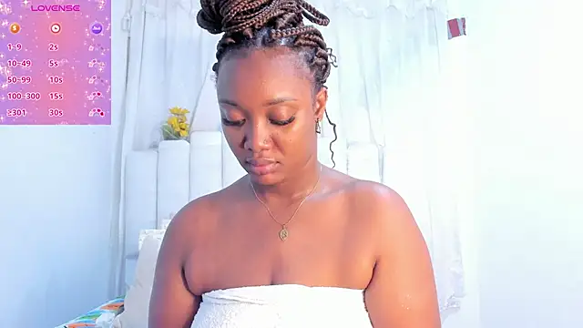 RoxannaBlanche online show from September 29, 12:54 pm