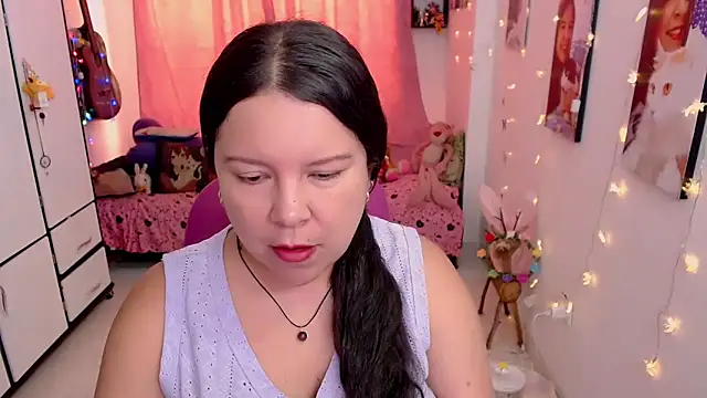 claryssa  online show from May 1, 6:34 pm