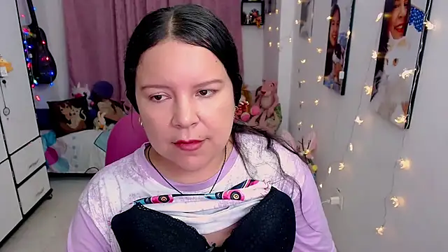 claryssa  online show from May 16, 5:59 am