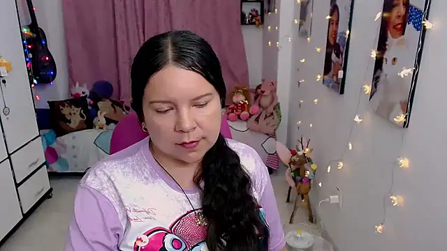 claryssa  online show from May 16, 10:36 am