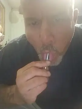 bigdoog8 online show from June 1, 10:11 pm
