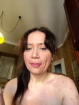 Snapshot of SweetLera chatting on December 2, 1:35 pm SweetLera online show from December 2, 1:35 pm