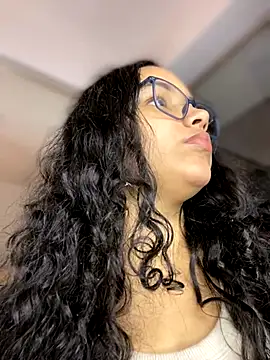 Snapshot of CurlyGirl_1 chatting on December 8, 1:14 pm CurlyGirl 1 online show from December 8, 1:14 pm