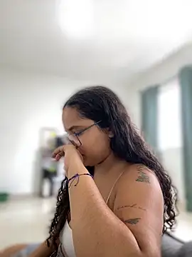 Snapshot of CurlyGirl_1 chatting on December 14, 1:16 pm CurlyGirl 1 online show from December 14, 1:16 pm