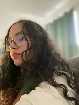 Snapshot of CurlyGirl_1 chatting on December 22, 3:55 pm CurlyGirl 1 online show from December 22, 3:55 pm