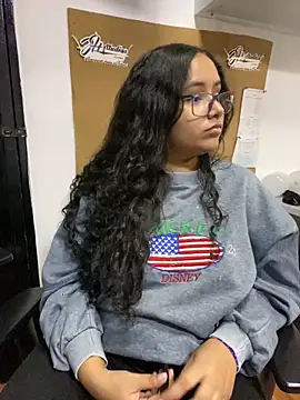 Snapshot of CurlyGirl_1 chatting on December 27, 10:59 pm CurlyGirl 1 online show from December 27, 10:59 pm