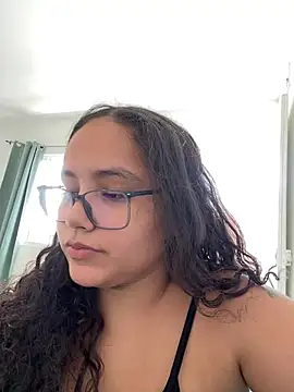 Snapshot of CurlyGirl_1 chatting on January 22, 6:41 pm CurlyGirl 1 online show from January 22, 6:41 pm