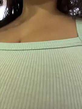 Snapshot of CurlyGirl_1 chatting on January 24, 11:26 am CurlyGirl 1 online show from January 24, 11:26 am